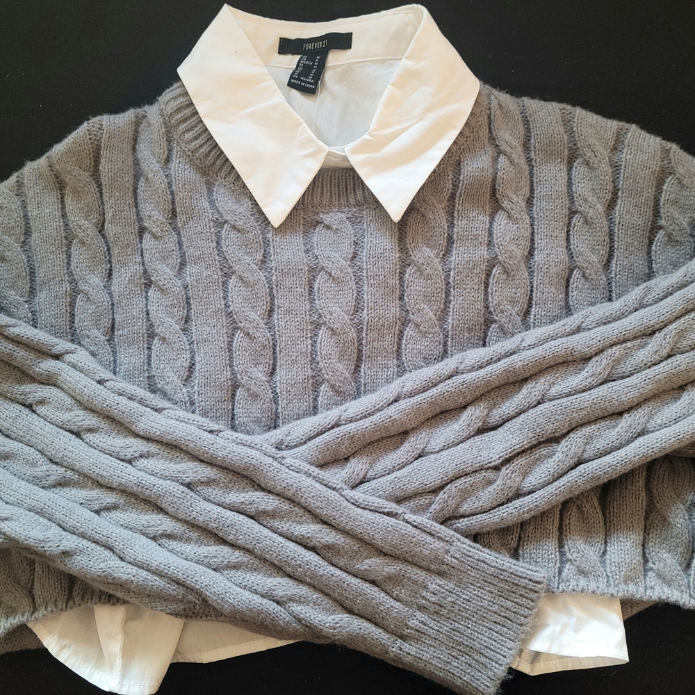 Gray Cable Knit Sweater with White Collar